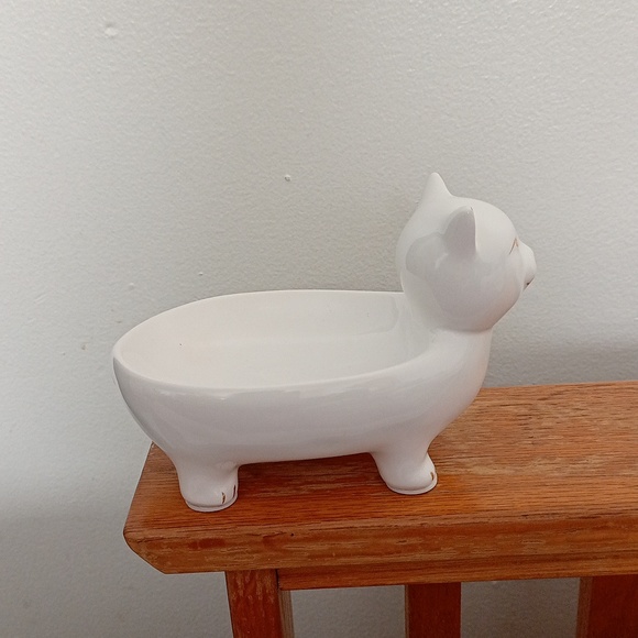 Decor - Picture 4 of 6